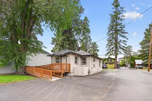 624 NW Hill St, Bend, OR 97703 - Photo 29