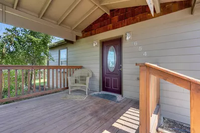 654 NW 4th Street, Redmond, OR 97756 - Photo 1