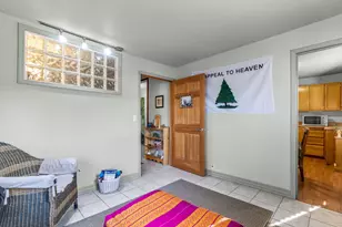 654 NW 4th St, Redmond, OR 97756 - Photo 11