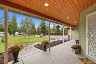 15991 Falcon Ln, La Pine, OR 97739 - Photo 7