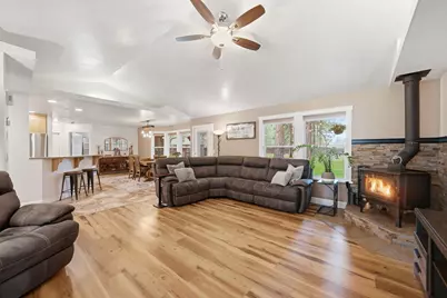 15991 Falcon Lane, La Pine, OR 97739 - Photo 13