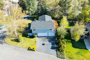 1990 Arlington Dr, Klamath Falls, OR 97601 - Photo 5