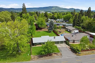 689 S Modoc Ave, Medford, OR 97504 - Photo 41