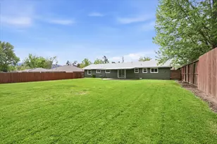 689 S Modoc Ave, Medford, OR 97504 - Photo 33