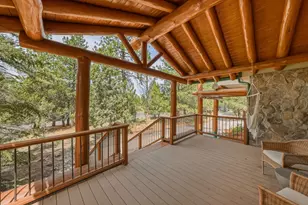63375 Saddleback Dr, Bend, OR 97703 - Photo 5