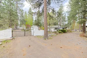 60236 Navajo Rd, Bend, OR 97702 - Photo 25