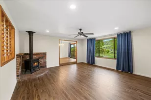 2981 Rosewood St, Medford, OR 97504 - Photo 5