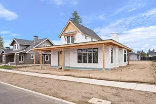 3333 NW Leavitt Ln, Bend, OR 97703 - Photo 3