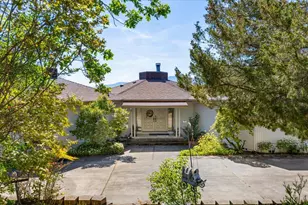 2340 Hillside Dr, Central Point, OR 97502 - Photo 3