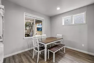 21267 Thornhill Ln, Bend, OR 97701 - Photo 15
