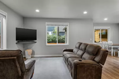 21267 Thornhill Lane, Bend, OR 97701 - Photo 7