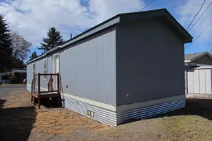 1833 SW Canal Blvd, Redmond, OR 97756 - Photo 5