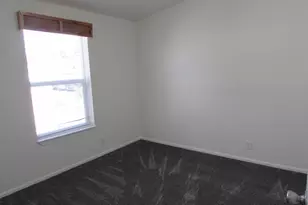 1833 SW Canal Blvd, Redmond, OR 97756 - Photo 15