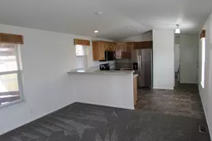 1833 SW Canal Blvd, Redmond, OR 97756 - Photo 9