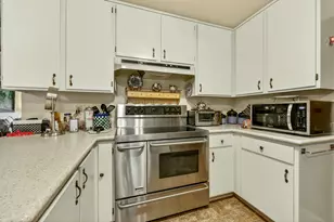 185 October Ln, Merlin, OR 97532 - Photo 7