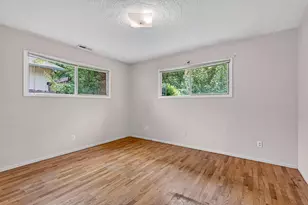 1984 Woodlawn Dr, Medford, OR 97504 - Photo 17