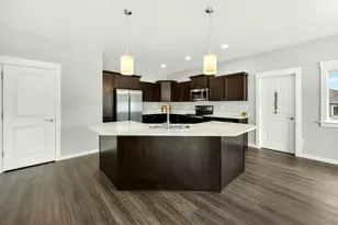 1723 Luxor Ln, Medford, OR 97504 - Photo 23