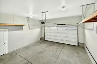 1723 Luxor Ln, Medford, OR 97504 - Photo 41