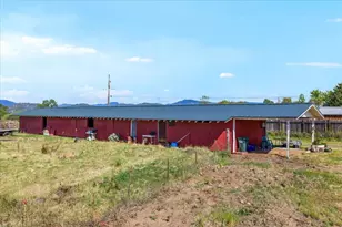 14717 Oregon 62, Eagle Point, OR 97524 - Photo 9