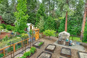 1230 Westmont Dr, Jacksonville, OR 97530 - Photo 33