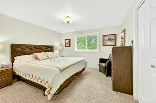 1230 Westmont Dr, Jacksonville, OR 97530 - Photo 17