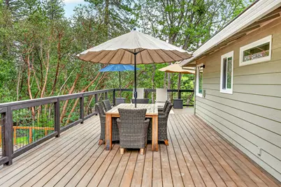 1230 Westmont Drive, Jacksonville, OR 97530 - Photo 29