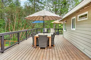 1230 Westmont Dr, Jacksonville, OR 97530 - Photo 29
