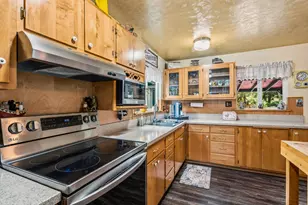 7771 Monument Dr, Grants Pass, OR 97526 - Photo 7