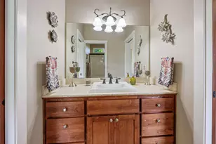 210 Bellerive Dr, Eagle Point, OR 97524 - Photo 35