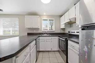3659 W 18th Ave, Eugene, OR 97402 - Photo 17