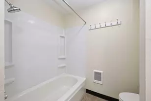 3659 W 18th Ave, Eugene, OR 97402 - Photo 11