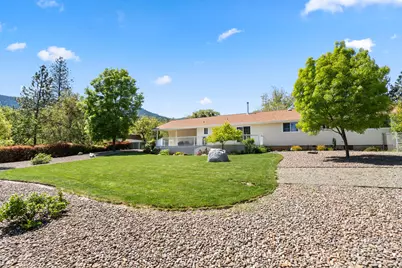 405 Crystal Drive, Grants Pass, OR 97527 - Photo 35
