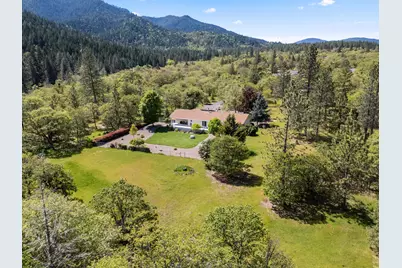 405 Crystal Drive, Grants Pass, OR 97527 - Photo 47