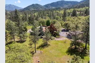 405 Crystal Drive, Grants Pass, OR 97527 - Photo 49