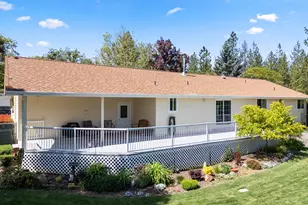 405 Crystal Dr, Grants Pass, OR 97527 - Photo 45