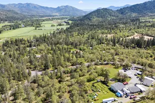405 Crystal Dr, Grants Pass, OR 97527 - Photo 51