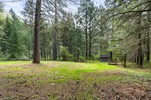 453 Glendon Rd, Kerby, OR 97531 - Photo 37