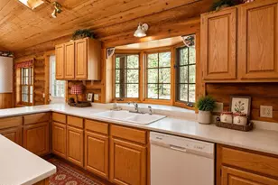 453 Glendon Rd, Kerby, OR 97531 - Photo 9
