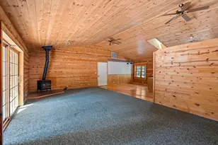 453 Glendon Rd, Kerby, OR 97531 - Photo 15