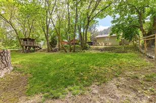 8720 Rogue River Hwy, Grants Pass, OR 97527 - Photo 31