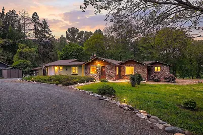 8720 Rogue River Highway, Grants Pass, OR 97527 - Photo 1