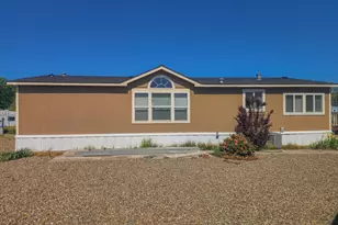 4729 S Pacific Hwy, Phoenix, OR 97535 - Photo 23
