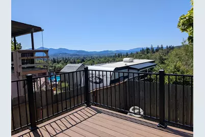 1888 NE Beacon Drive, Grants Pass, OR 97526 - Photo 21
