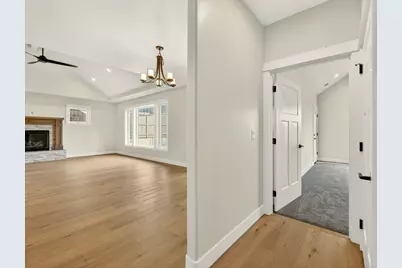 4090 Crystal Springs Drive, Medford, OR 97504 - Photo 27