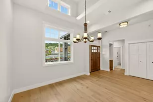4090 Crystal Springs Dr, Medford, OR 97504 - Photo 19
