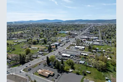 6039 S 6th Street, Klamath Falls, OR 97603 - Photo 5