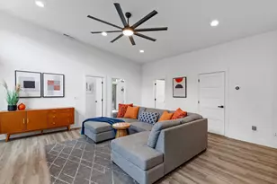 1333 SW Boardwalk Ln, Bend, OR 97702 - Photo 27