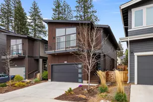 1333 SW Boardwalk Ln, Bend, OR 97702 - Photo 3