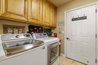 10704 Kestrel Road, Klamath Falls, OR 97601 - Photo 35
