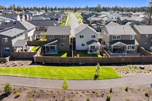 60903 SE Epic Pl, Bend, OR 97702 - Photo 3